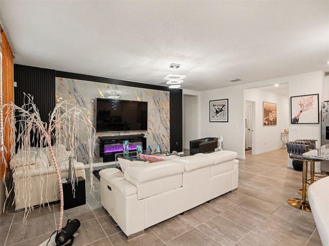 2019 KINGSMEN COURT, Haines City, FL 33844