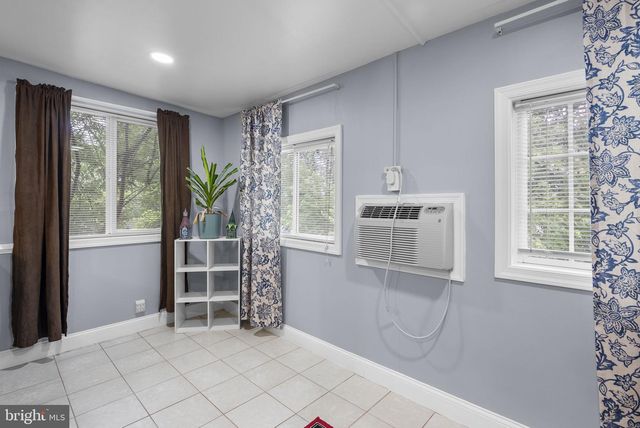 12220 CENTERHILL ST, Silver Spring, MD 20902