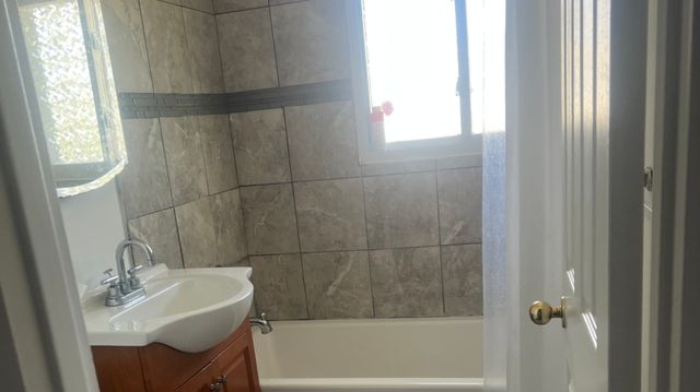 15202 Meadow Lane, Dolton, IL 60419