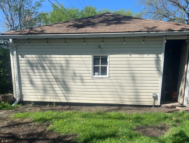 15202 Meadow Lane, Dolton, IL 60419