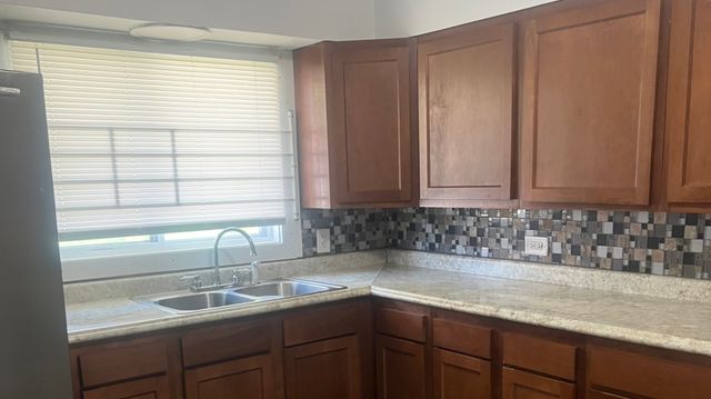15202 Meadow Lane, Dolton, IL 60419