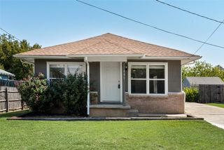 307 N Dallas Street, Pilot Point, TX 76258