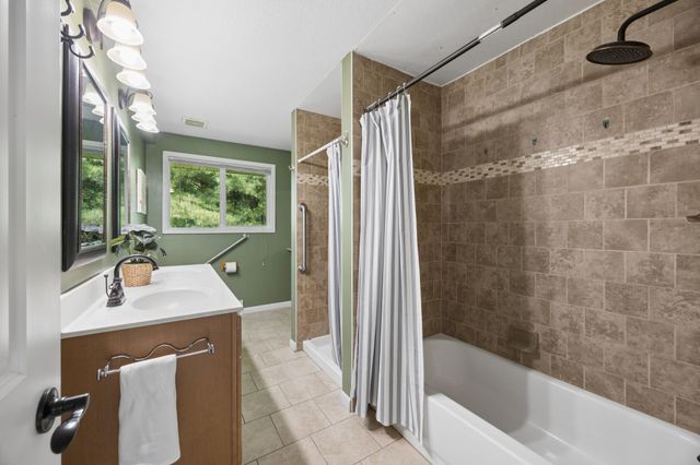 1425 Orkla Drive, Golden Valley, MN 55427