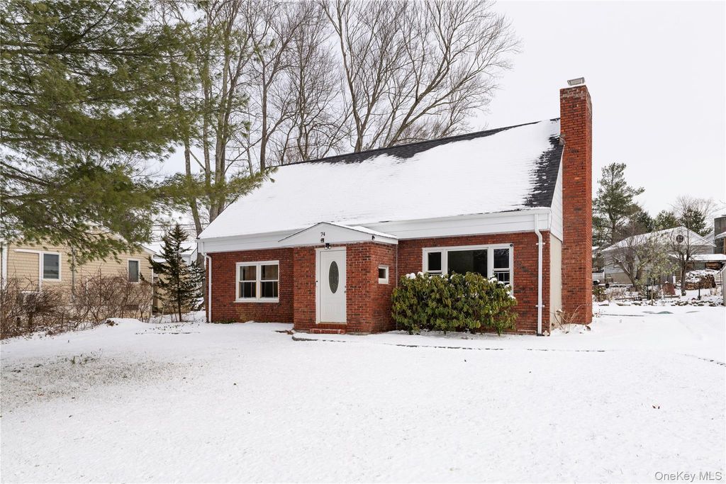 74 Lakeshore Drive E, Carmel, NY 10512