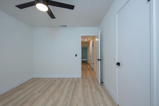 2024 N Laureen Avenue, Fresno, CA 93703