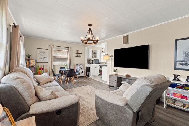 942 W 34TH Street, Erie, PA 16508