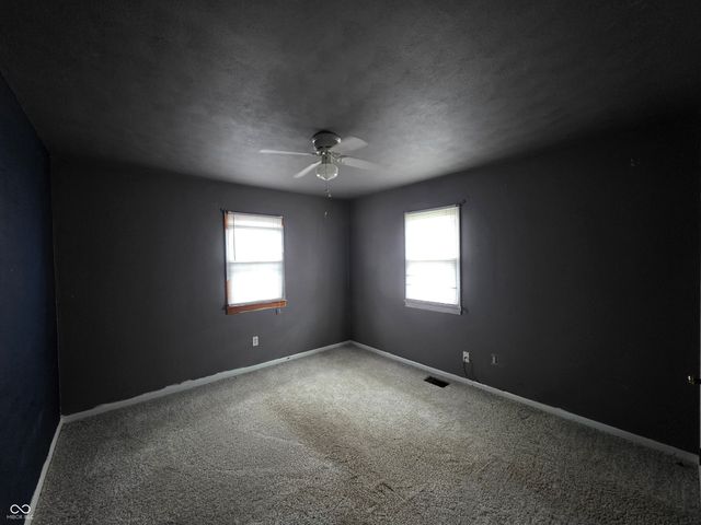 604 N Carroll Drive, Westport, IN 47283