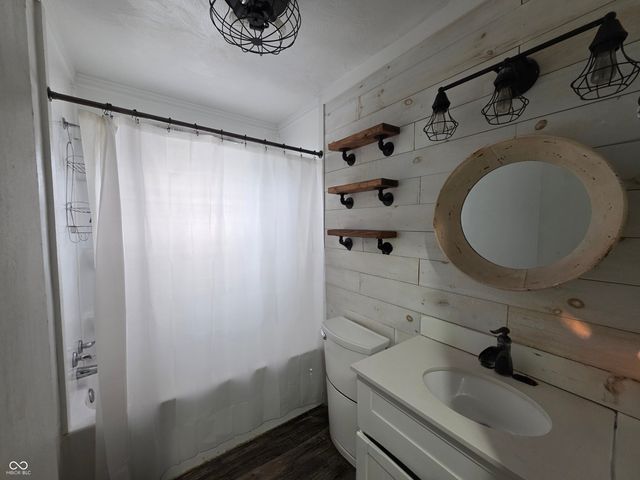 604 N Carroll Drive, Westport, IN 47283