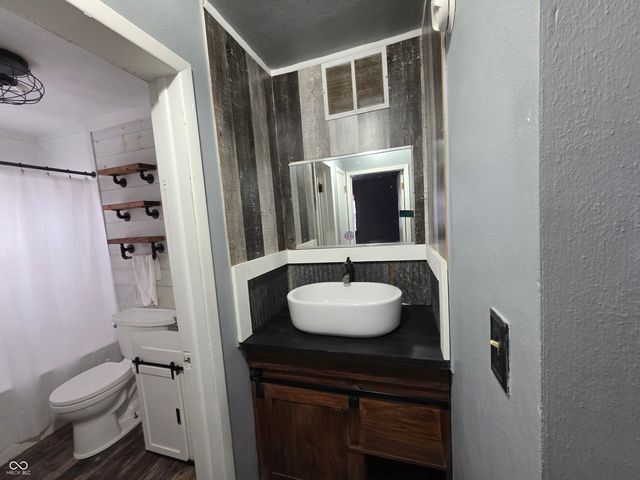 604 N Carroll Drive, Westport, IN 47283