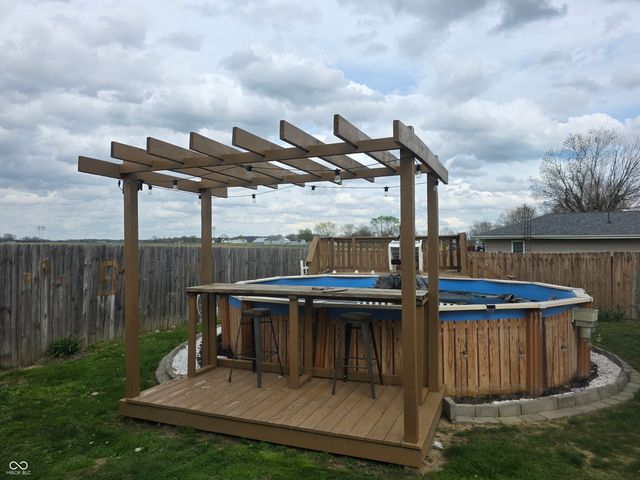 604 N Carroll Drive, Westport, IN 47283