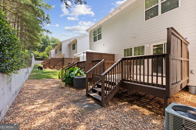 1044 Liberty Parkway NW, Atlanta, GA 30318