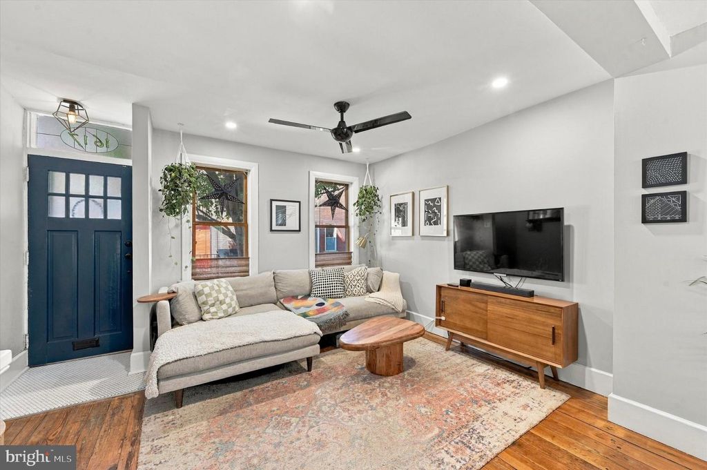 1617 S ISEMINGER ST, PHILADELPHIA, PA 19148 — photo 3