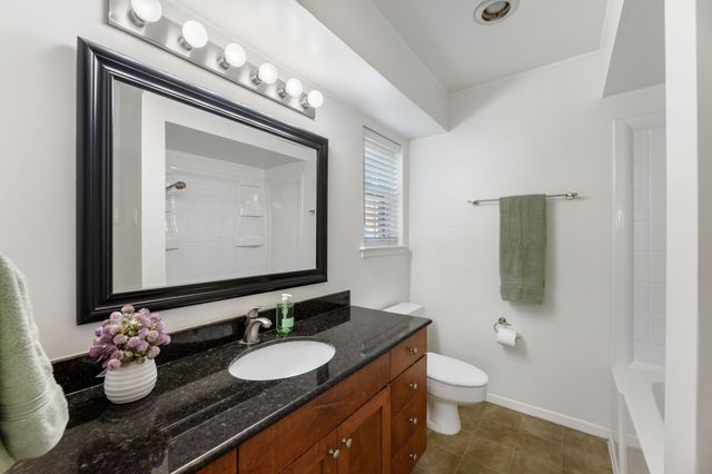 7908 Royal Lane 122 B, Dallas, TX 75230