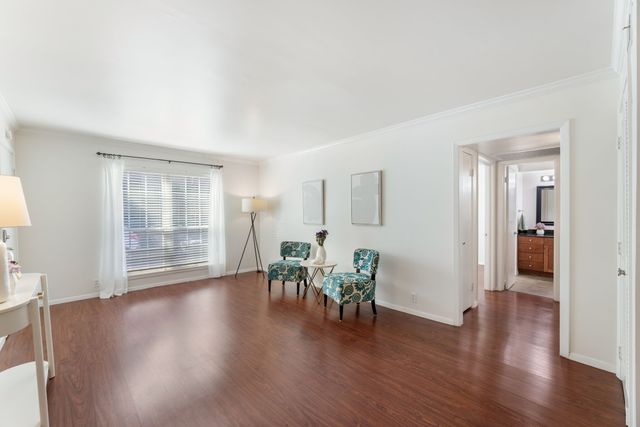 7908 Royal Lane 122 B, Dallas, TX 75230