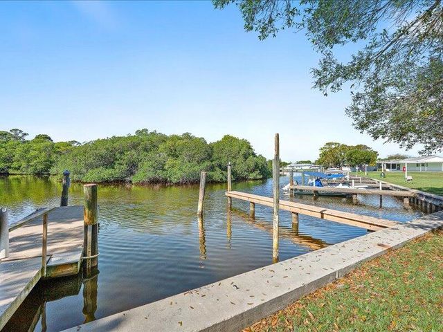 1129 Stillwater Drive, Jupiter, FL 33458