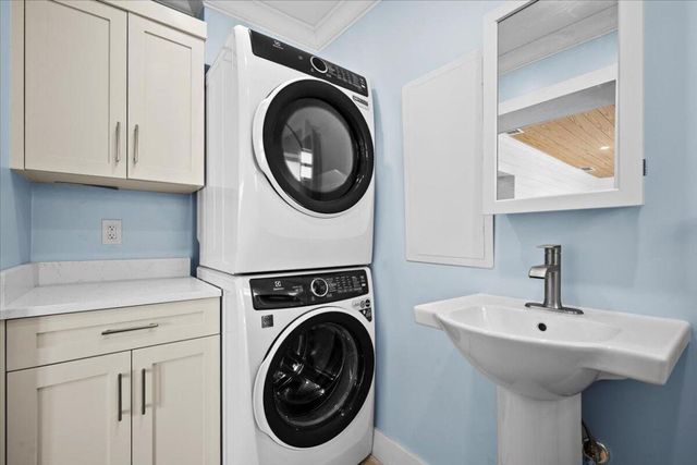 1129 Stillwater Drive, Jupiter, FL 33458