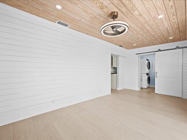 1129 Stillwater Drive, Jupiter, FL 33458