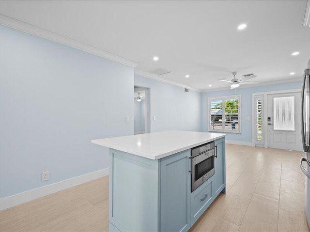 1129 Stillwater Drive, Jupiter, FL 33458