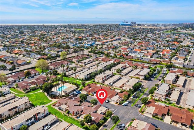 21372 Green Cove, Huntington Beach, CA 92646