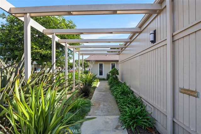 21372 Green Cove, Huntington Beach, CA 92646