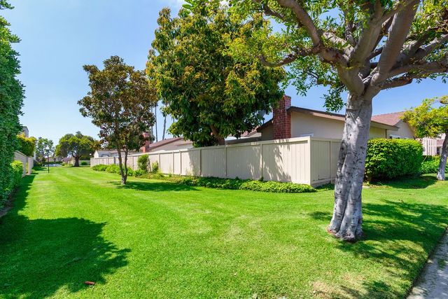 21372 Green Cove, Huntington Beach, CA 92646