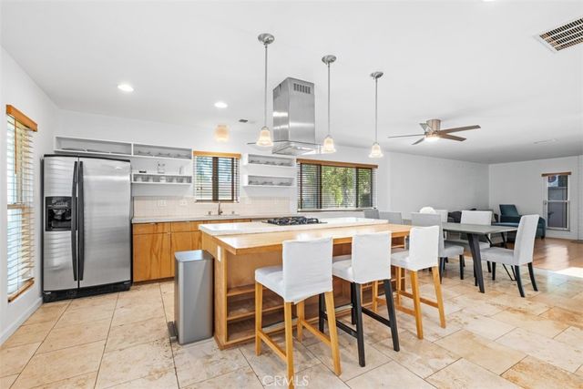 21372 Green Cove, Huntington Beach, CA 92646