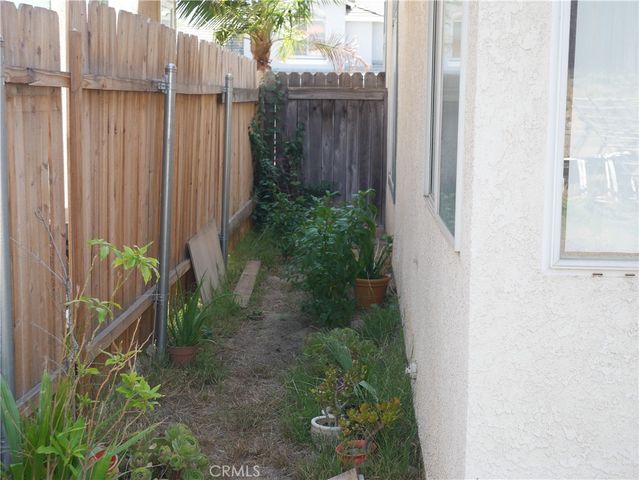14166 Redondo Court, Fontana, CA 92336