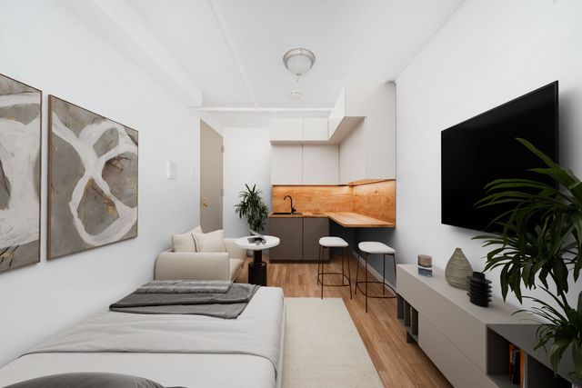 336 W 19th St Apt 1, New York City, NY 10011