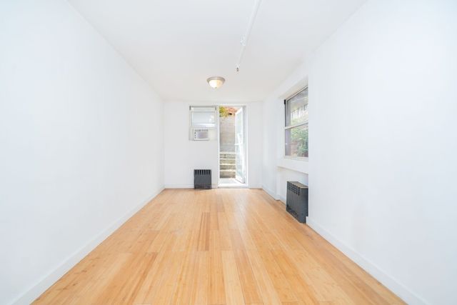 336 W 19th St Apt 1, New York City, NY 10011