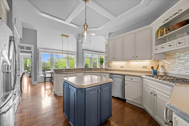 3814 Tradition Boulevard, St. Charles, IL 60175