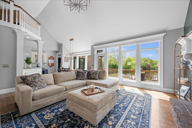3814 Tradition Boulevard, St. Charles, IL 60175