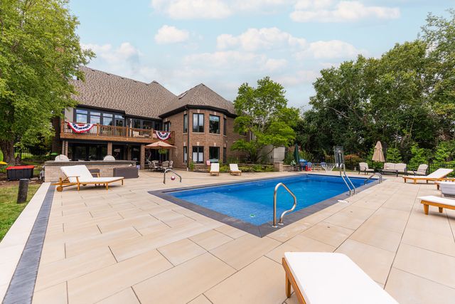 3814 Tradition Boulevard, St. Charles, IL 60175