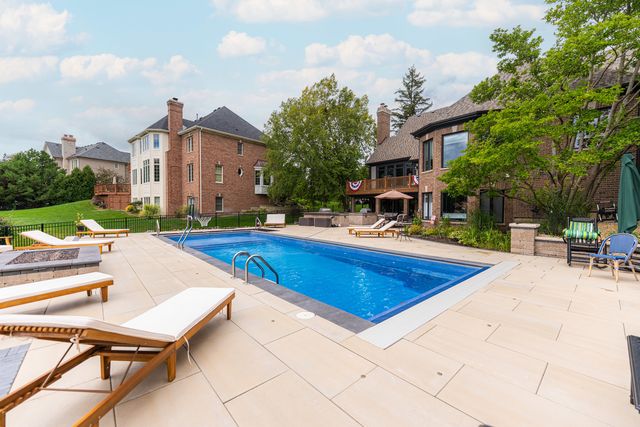 3814 Tradition Boulevard, St. Charles, IL 60175