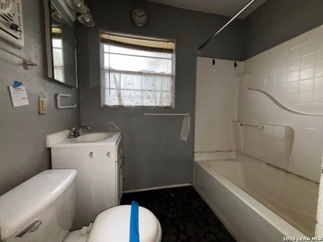 4306 silver lake, San Antonio, TX 78219