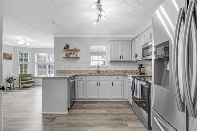 2887 Cressington Bend NW, Kennesaw, GA 30144