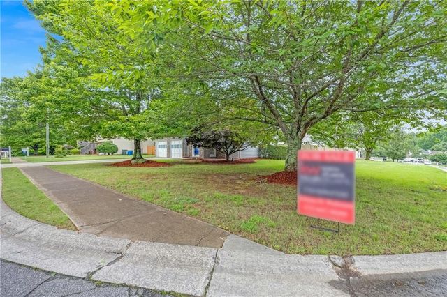 2887 Cressington Bend NW, Kennesaw, GA 30144