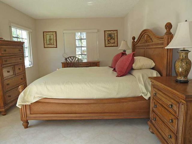 6417 Bay Club Drive 2, Fort Lauderdale, FL 33308