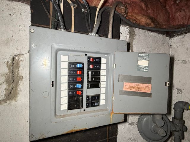 933 Highway Avenue, Covington, KY 41011