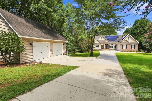 3911 Acacia Road N, York, SC 29745