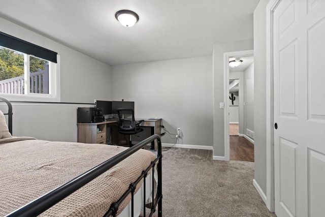 919 E TENNESSEE AVENUE, Oshkosh, WI 54901