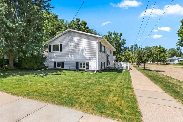 919 E TENNESSEE AVENUE, Oshkosh, WI 54901
