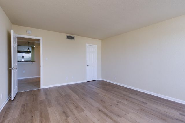 1000 Spanish River Road 4g, Boca Raton, FL 33432