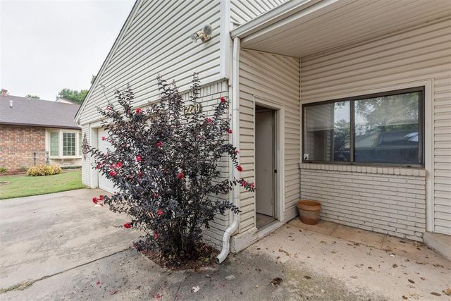 12220 Banyan Lane, Oklahoma City, OK 73162