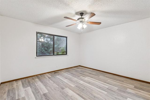 12220 Banyan Lane, Oklahoma City, OK 73162