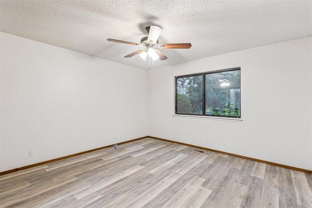 12220 Banyan Lane, Oklahoma City, OK 73162