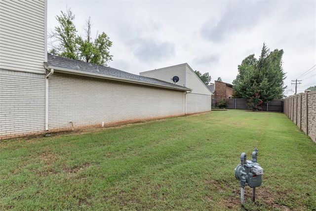 12220 Banyan Lane, Oklahoma City, OK 73162