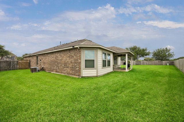 1185 Colt Creek Court, Alvin, TX 77511