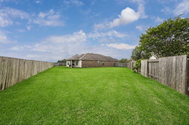 1185 Colt Creek Court, Alvin, TX 77511