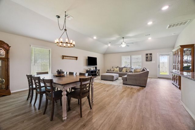 1185 Colt Creek Court, Alvin, TX 77511