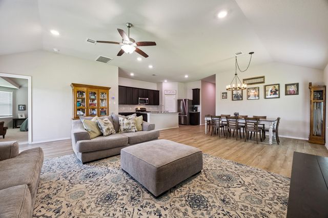 1185 Colt Creek Court, Alvin, TX 77511